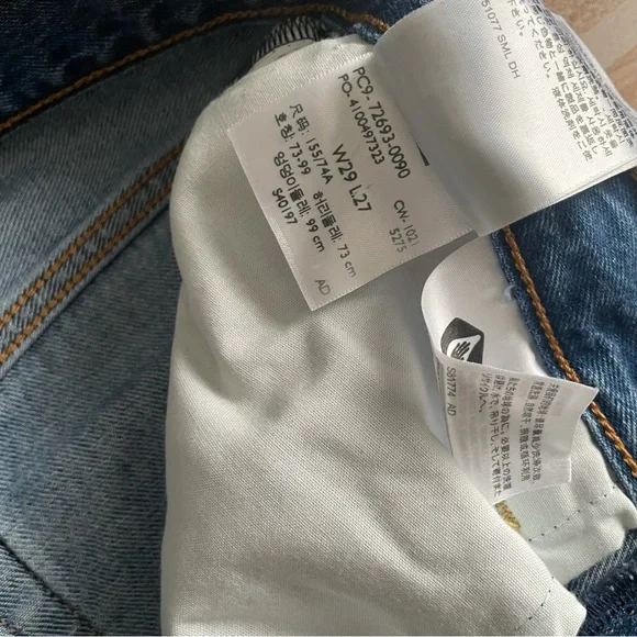 Levi's High Rise Women Jeans - Blue - Picture 10 of 10